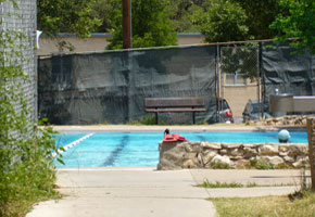 travis heights public pool